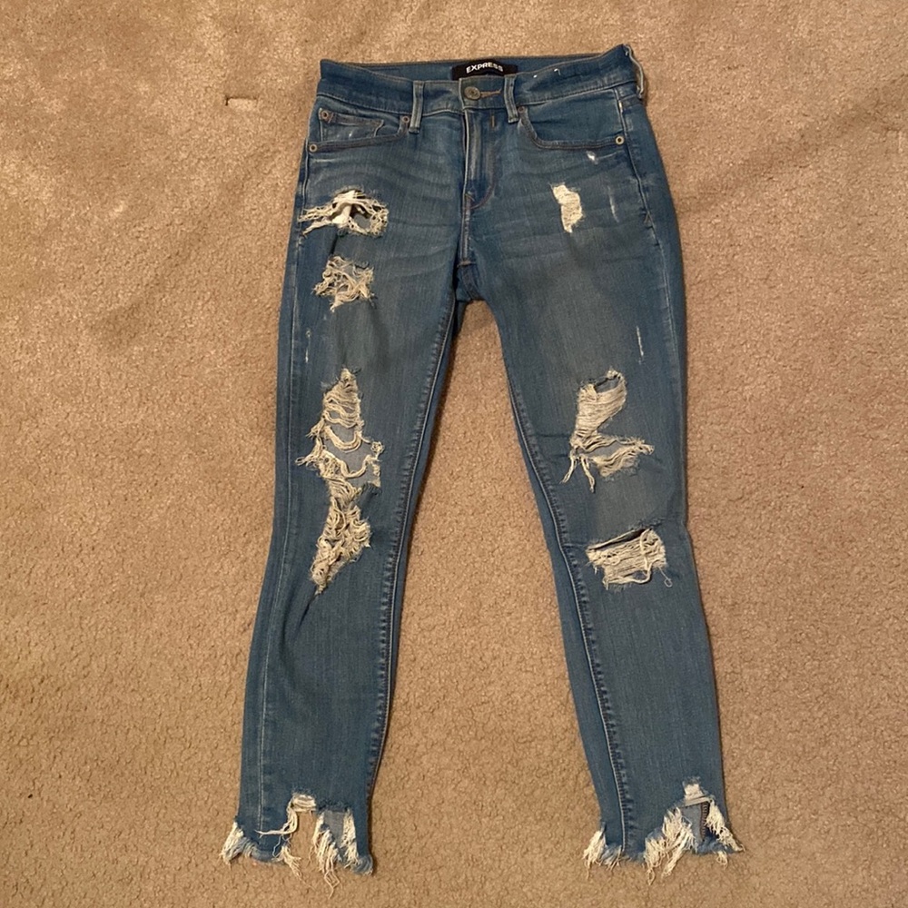 Mid Rise Ankle Legging Distressed Jean